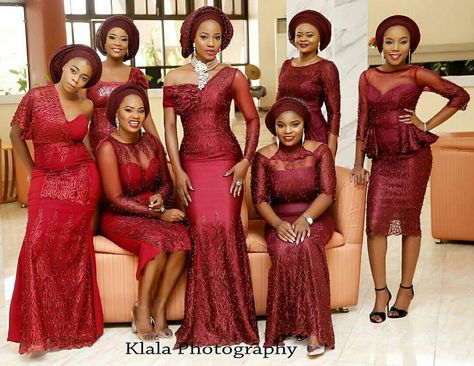 336 Likes, 10 Comments - Ms Asoebi (@ms_asoebi) on Instagram: “Photog @klalaphotography: ⠀ ...⠀ "Pls tag them Hottties🔥💥 #olasquare17 ⠀ @hollawande 's hotties ⠀…” Asoebi Lace Styles For Wedding, Africa Attire, Asoebi Lace Styles, Asoebi Lace, Lace Styles For Wedding, Nigerian Dress Styles, African Wears, Nigerian Dress, Latest Aso Ebi Styles