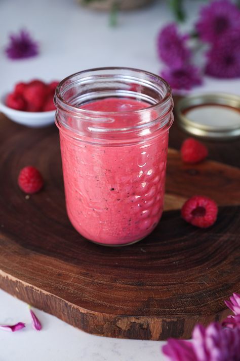 Raspberry Vinaigrette Dressing Recipe, Creamy Raspberry Dressing, Raspberry Vinegar Dressing, Raspberry Vinegarette Dressing Salad, No Vinegar Salad Dressing, Creamy Raspberry Vinaigrette, Raspberry Poppyseed Dressing, Rasberry Vinegrette Recipe, Salad Dressing No Vinegar