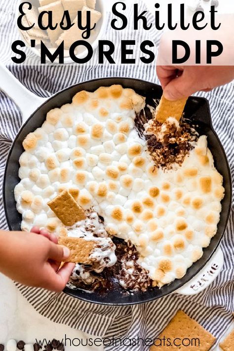 Smores Dip Recipe, Shareable Desserts, Easy Smores, Dessert Dip Recipes, Smores Dip, Fall Dessert Recipes Easy, Smore Recipes, Best Chocolate Desserts, Fall Desserts Easy