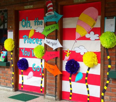 Dr Seuss Backdrop Ideas, Dr Seuss Photo Booth Backdrop, Dr Seuss Literacy Night, Dr Sues Door Decorations Dr Suess, Dr Suess Bulletin Boards, Dr Suess Party Decor, Dr Seuss Diy Decorations, Dr Suess Door Decorations Schools, Dr Suess Decorations