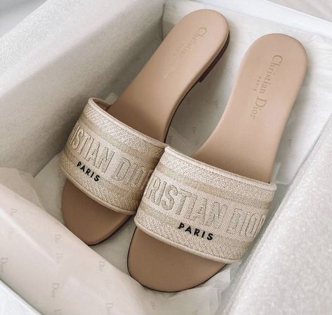 204Fashion on Twitter: "Dior | 204Fashion… " Dior Sandals, Dorothy Dandridge, Dr Shoes, Girly Shoes, Hype Shoes, Shoe Inspo, Aesthetic Shoes, Swag Shoes, Dior Shoes