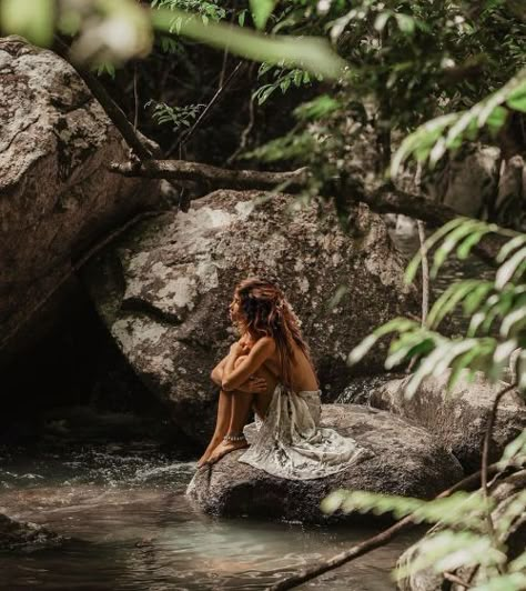 50 Shades Of Blue, Photo Yoga, Portret Feminin, Lake Photoshoot, Water Shoot, Waterfall Photo, Bohemian Diesel, Nature Photoshoot, Outdoor Shoot