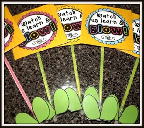 Teach Junkie: 31 creative back to school treats for students {printables} Treats For Students, Back To School Treats, Open House Gift, Back To School Gifts For Kids, Preschool First Day, Meet The Teacher Night, Welcome To Kindergarten, School Open House, Sped Classroom