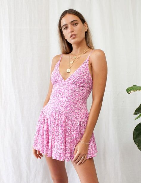 Cute Cocktail Dresses Summer, Cute Pink Summer Dresses, Rompers That Look Like Dresses, Isabelles Cabinet Dresses, Pink Summer Mini Dress, Casual Pink Mini Dress, Pink Mini Sundress, Pink And White Dress Outfit, Spring Break Dresses