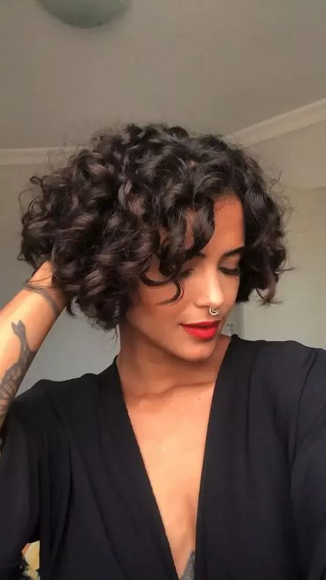 Classic Pixie Hair Ideas Curly Kitty Cut, 2024 Curly Hair Trends, Medium Length Haircut Curly Hair, Fashionable Hairstyles, Hottest Hairstyles, Classic Pixie, Hairstyles Pixie, Curly Hair Trends, Pixie Bob Hairstyles