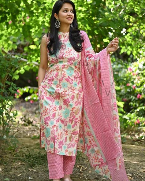 ₹1099 🪷🪷🪷🪷🪷🪷🪷🪷 Seize the day beautifully in our oh so gorgeous sleevless cotton suit set. This pastel hand block sleevless cotton suit make you the start of the day 🦋🦋 Material: cotton Mega sleeves attached *Length: 46-47 kurta , 39 bottom,* *2.4 meter duppata* *Size38,40,42,44... Mega Sleeves, Cotton Suit Material, Girls Dresses Online, Dress Design Patterns, Seize The Day, Suit Material, Online Dress Shopping, Suit Set, Kurti Designs