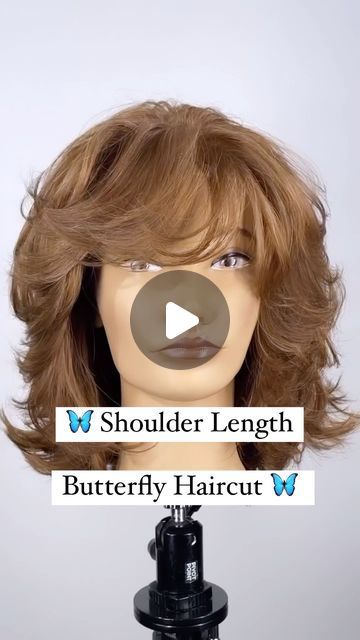 Short Haircut In Layers, Short Layer Medium Length Hair, Butterfly Layer Hair, Short Hair Butterfly Cut With Bangs, Butterfly Haircut Medium Diy, Short Hair Butterfly Haircut, Butterfly Bangs Short Hair, Butterfly Layered Haircut Short, Butterfly Haircut On Medium Length Hair