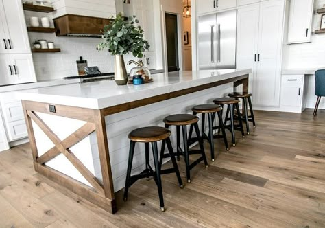 Two-toned Island. Two-toned Kitchen Island. The design of the kitchen centered around my desire to have a two toned island. I designed the island to have a center base, with shiplap detail. I wanted that section of the island to be painted white. It was important to me to add some stained wood into the design of the kitchen to add warmth. One way I did this was to accent the island with stained “X” end panels. #TwotonedIsland #TwotonedKitchenIsland #KitchenIsland #XKitchenIsland Sita Montgom... Rustic Farmhouse Interior, Kitchen Dining Nook, Modern Farmhouse Kitchen Decor, Interior Dapur, Farmhouse Interior Design, Farmhouse Kitchen Tables, Farmhouse Kitchen Island, Farmhouse Kitchen Design, Kitchen Island Design