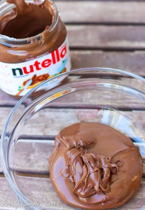 Nutella Snacks, Nutella Mousse, Bake Sweets, Sweets Ideas, Coconut Milk Smoothie, Homemade Frappuccino, Healthy Fruit Salad, Mousse Cakes, Berry Smoothie Recipe