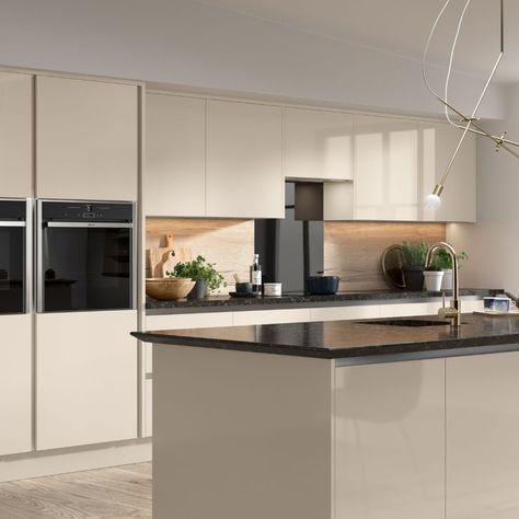 Firbeck 36mm Multi Purpose Rail 3M Cashmere Kitchen Colour Scheme, Cream Kitchen Colour Schemes, Greige Kitchen Cabinets, Ikea Dressing, Taupe Kitchen Cabinets, Cashmere Kitchen, Kitchen Cabinet Style, Gloss Kitchen Cabinets, Cream Kitchen Cabinets