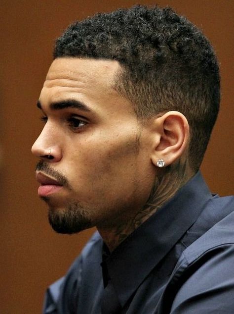 Chris Brown Haircut, Chris Brown Hair, Ice Stars, Chris Brown Funny, Chris Brown Outfits, Chris Brown Style, Chris Brown And Royalty, Chris Brown Wallpaper, Chris Breezy