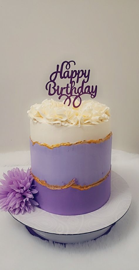 Lavender Birthday Cake For Women, Purple 30th Birthday Cake, Purple Layer Cake, 1 Layer Cake Design, Violet Cake Design, Shades Of Purple Cake, Lavender Color Cake, Purple Colour Cake, Purple And White Birthday Cake