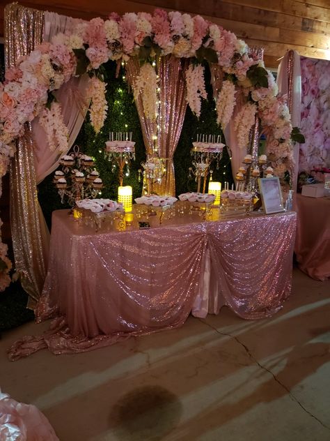 Princess 15 Theme, Rare Quince Themes, Quince Reception Ideas, Flower Decorations For Quinceanera, Sweet 15 Pink Theme, Cake Table For Quinceanera, Pink Quinceanera Centerpieces Flowers, Quince On A Budget Party Ideas, Pink Xv Theme