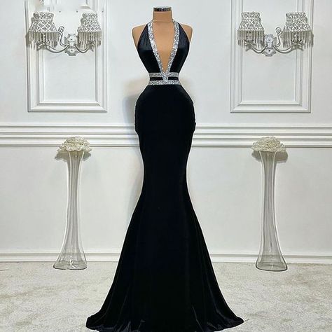 Black Award Show Dresses, Outfits For Award Shows, Elegant Dresses Gala, Elegant Prom Dresses Black, Black Luxury Dress, Chanel Black Dress, Black Gala Dress, Award Show Dresses, Prom Girl Dresses