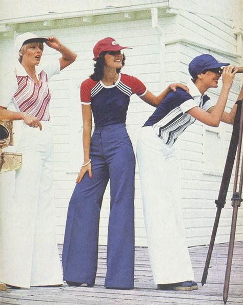 70s Nautical Fashion, 70s Fashion Photos, 1970s Fashion Aesthetic, Nautical Aesthetic Fashion, 70a Fashion, Retro 70s Fashion Women, 70s Womens Outfits, 1970s Womens Fashion, Nautical Fashion Women