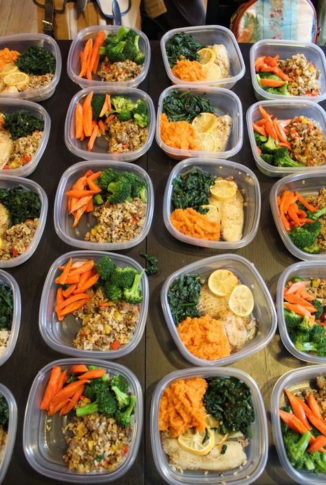 Expert Tips for Easy, Healthy and Affordable Meals All Week Long-- love this page! will come in handy Freezing Meals, Affordable Meals, Advocare Recipes, 21 Day Fix Meals, Week Diet, Eat Better, Diet Vegetarian, Deilig Mat, Meal Prep For The Week