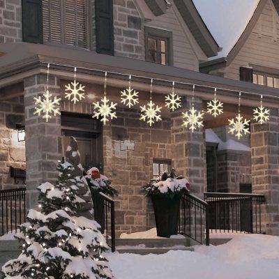 Outdoor Snowflake Lights, House Room Design, Exterior Christmas Lights, Joy Decorations, Christmas Lights Outside, Outdoor Christmas Decor, White Christmas Lights, Snowflake Lights, Christmas Yard Decorations