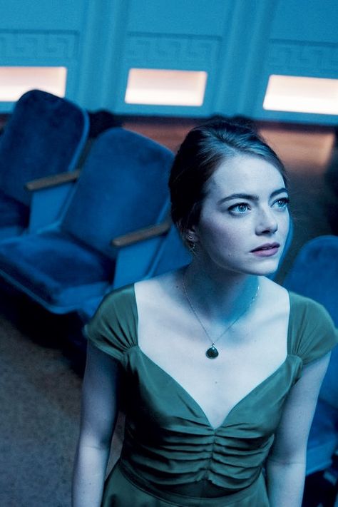 Emma Stone as Mia Dolan in  La La Land Mia Dolan, Here's To The Fools Who Dream, Damien Chazelle, Cute Beanies, Movie Shots, Cinema Posters, Film Inspiration, The Best Films, High Society