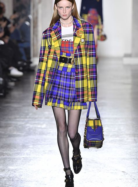 15 Plaid Skirts To Embrace Because The Runways Say So+#refinery29 Fashion Trend Board, Fashion Trend Inspiration, Tartan Fashion, Vetements Clothing, Urban Fashion Trends, Fashion Trends Winter, Trend Fashion, Fall Fashion Trends, Plaid Skirts