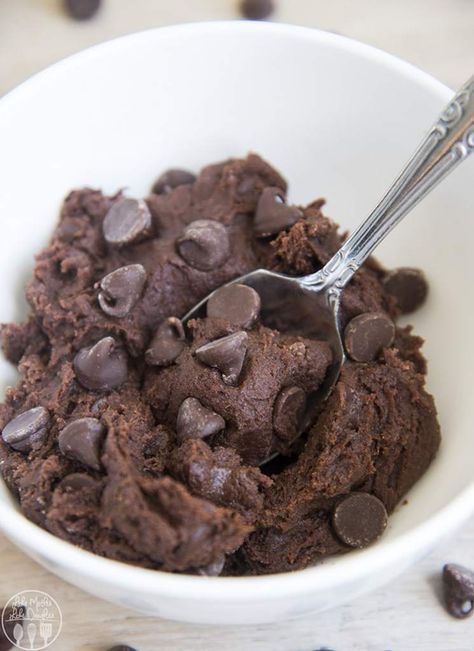 Edible Chocolate Cookie Dough For One, Chocolate Cookie Dough Recipe, Edible Cookie Dough For One, Healthy Edible Cookie Dough, Edible Dough, Cookie Dough Vegan, Cookie Dough For One, Edible Sugar Cookie Dough, Nutella Cookie