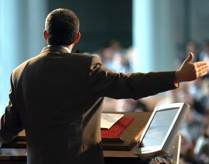 3 Effective Strategies To Deliver A Solid Public Speaking Performance Success Advice, Michael Hyatt, Public Speaking Tips, High School Kids, Public Speaker, Speaking Skills, Public Speaking, Motivational Speaker, Body Language