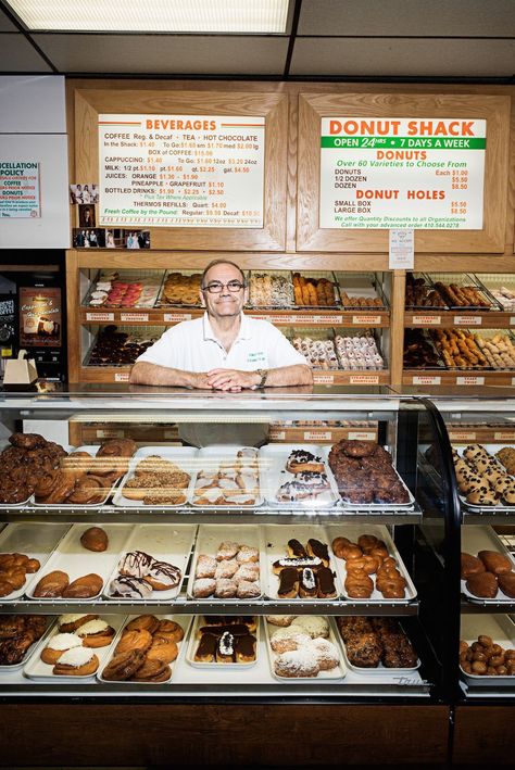 Coffee Shop Owner, Bagel Cafe, Decaf Tea, Doughnut Shop, Bagel Shop, Coffee And Donuts, Donut Holes, Delicious Donuts, Donut Shop