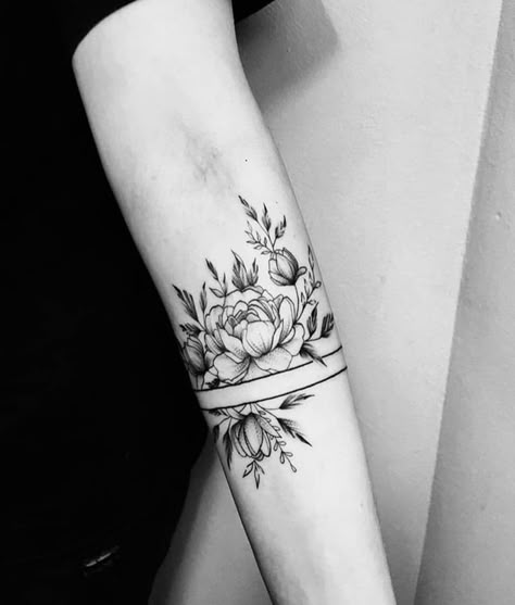 Tattoo Band, Shape Tattoo, Muster Tattoos, Cat Tattoos, Arm Band Tattoo, Floral Tattoo Design, Tiny Tattoo, Band Tattoo, Pattern Tattoo