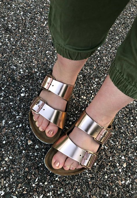 Spring Sandals | Spring Birkenstocks | Metallic Birkenstocks | Cute Sandals to Wear This Spring | Spring Fashion | Rose Gold Birkenstocks, Metallic Birkenstocks, Gold Birkenstocks, Birkenstocks Outfit, Military Green Pants, Birkenstock Outfit, Fashion Shoes Sandals, Spring Sandals, Older Women Fashion