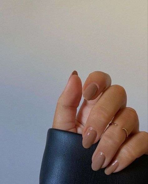 The Best Chic Minimalist Nails for 2022 - Minimal Nails, Nail Jewelry, Nagel Inspo, Cat Kuku, Neutral Nails, Classy Nails, Fire Nails, Dream Nails, Pretty Acrylic Nails