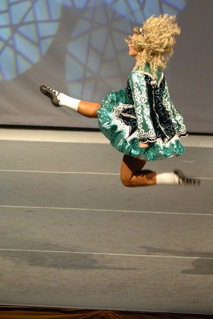 Irish Dance Dresses, Irish Things, Irish Dance Solo Dress, Irish Step Dancing, Dancing Dresses, Irish Dance Dress, Dance Aesthetic, Steps Dance, Irish Christmas