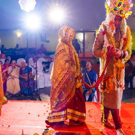 Christian Catholic Wedding - Shaadhiweddings Bihar Culture, Bihari Wedding, Ulzzang Tomboy, Colorful Rustic, Bride’s Mother, Woman Singing, Traditional Weddings, Rustic Traditional, Catholic Wedding