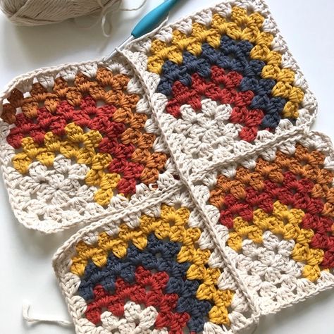 Mitred Granny Bag - Crochet pattern - Knotsosquare Granny Crochet Bag, Mitered Square, Stash Buster, Quirky Design, Granny Squares, Something Else, Neck Warmer, Good Old, Granny Square