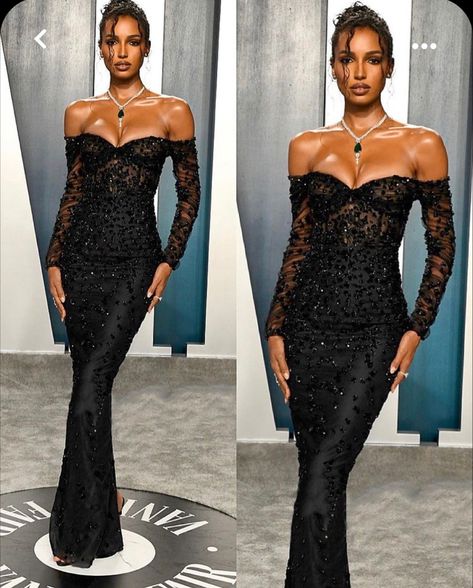 Long Sparkly Dresses Prom, Black Mesh Prom Dress, Black Glam Dress, Gala Dresses Elegant, Premiere Outfits, Black Gala Dress, Black Elegant Dress, Shiny Dress, Prom Dress Inspo