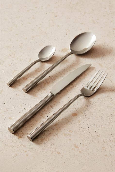 FORGED STEEL SET Cutlery Aesthetic, Modern Cutlery, Unique Flatware, Blacksmith Ideas, Roast Chicken Dinner, Silver Ware, Luxury Cutlery, Flatware Design, Modern Flatware