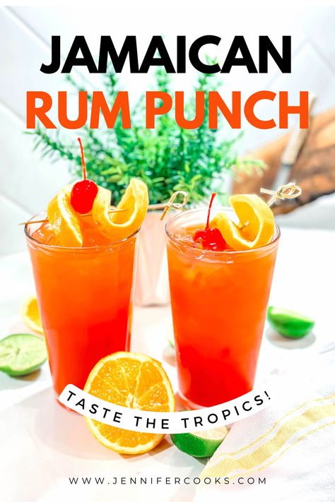 Make the perfect Jamaican Rum Punch! This easy tropical cocktail uses the best rum, fresh fruit juice, and grenadine. A delicious Caribbean drink for parties or any hot day! Jamaican Fruit Punch, 151 Rum Drinks Recipes, Girly Drinks Alcohol Easy, Jamaican Rum Punch Recipes For A Crowd, Caribbean Drinks Alcohol, Jamaican Cowboy Drink Texas Roadhouse, 1 Gallon Alcoholic Drink Recipes, Hawaiian Alcoholic Drinks, Rum Recipes Food