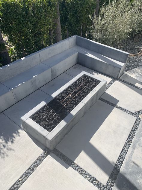 Techo Bloc Fire Pit, Outdoor Patio Built In Seating, Concrete Bench Seat Outdoor, Concrete Patio Seating Ideas, Outdoor Bar Concrete, Rectangle Plunge Pool, Outdoor Seating Concrete, Concrete Seating Outdoor, Concrete Patio Furniture