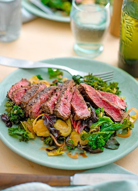 Steak and winter greens Easy Meal For One, Fillet Steak Recipes, Balsamic Beets, Jamaican Curry Powder, Meal For One, Easy Meals For One, Chicory Recipe, Paleo Meal Prep, Winter Greens