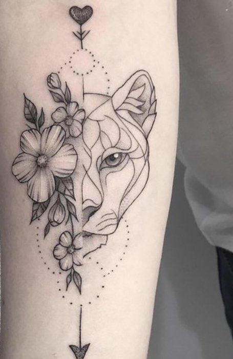 Beautiful Flower Tattoos For Women, Dainty Flower Tattoos, Tattoo Avant Bras, Flower Tattoos For Women, Simple Flower Tattoo, Tato Jari, Lioness Tattoo, Girl Back Tattoos, Tattoos For Women Flowers