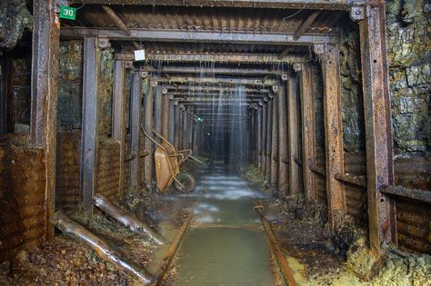 A very wet abandoned coal mine in Wales [1024x682] [OC] Abandoned Mine, Paradise Places, Landscape Study, Gold Mines, Abandoned Factory, Planet Coaster, East Los Angeles, Coal Miners, Old Places