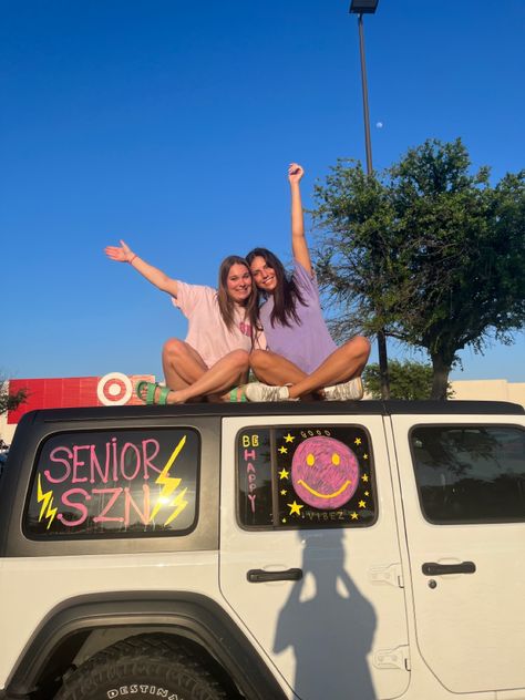 Senior Sunrise Car Decor, Senior Car Ideas 2024, Senior Car Decorating Ideas 2023 Window, Senior Car Paint 2024, Class Of 2025 Car Decorating, Jeep Senior Car Paint, Senior Car 2024, Senior Car Decorating 2024, Class Of 2024 Car Decorating