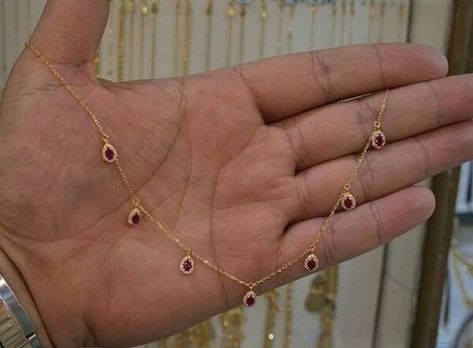 Dainty Indian Jewelry, Fancy Chains Gold, Baby Chains Gold, Small Gold Jewelry Simple Necklace, Indian Gold Necklace Designs Simple, Simple Chain Designs Gold, Jewllary Design, 10 Gms Gold Necklace, Jwellary Design