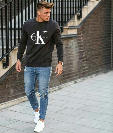 Boxer Calvin Klein Men, Calvin Klein Men Outfits, Calvin Klein Men Photoshoot, Best Man's Outfit, Calvin Klein Outfits, Big And Tall Outfits, Calvin Klein Men, Mens Casual Outfits, Mens Street Style