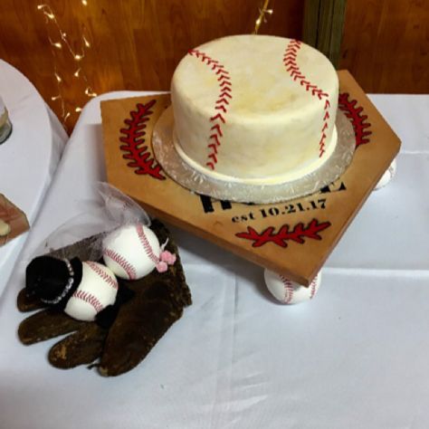 Baseball theme grooms cake. Baseball home plate cake stand Atlanta Braves Cake, Baseball Grooms Cake, Baseball Wedding Cake, Baseball Wedding Cakes, Brave Cakes, Groomsman Cake, Rehearsal Dinner Themes, Baseball Home Plate, Baseball Theme Birthday