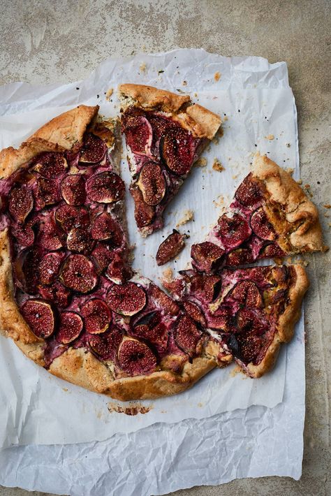 Fig, thyme & goat's cheese galette Anna Jones Recipes, Cheese Galette, Vegetarian Dinner Party, Salsa Verde Recipe, Anna Jones, Galette Recipe, Fig Leaf, Fig Recipes, Salad Leaves