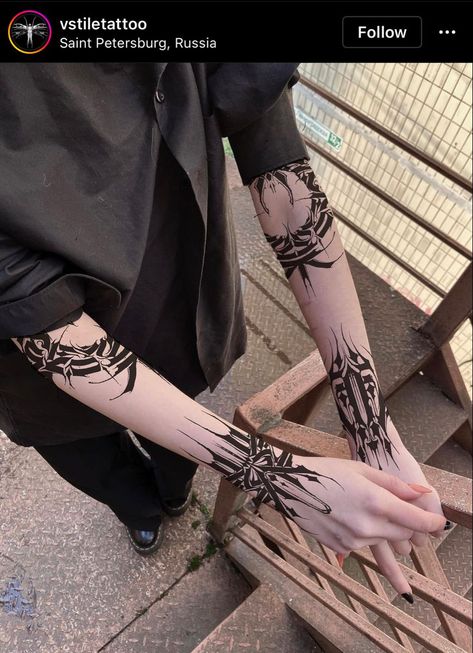 Tattoo Sigil, Rockstar Tattoo, Symmetrical Tattoo, Full Hand Tattoo, Realistic Tattoo Sleeve, Lettering Tattoo, 4 Tattoo, Creepy Tattoos, Full Body Tattoo