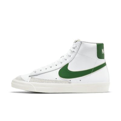 Nike Blazer Outfit Men, Nike Blazer Outfit, Zapatillas Nike Basketball, Nike Blazers Outfit, Blazer Mid 77 Vintage, Jordan Shoes Girls, Shoe Wardrobe, Nike Blazer Mid 77, Nike Blazer Mid