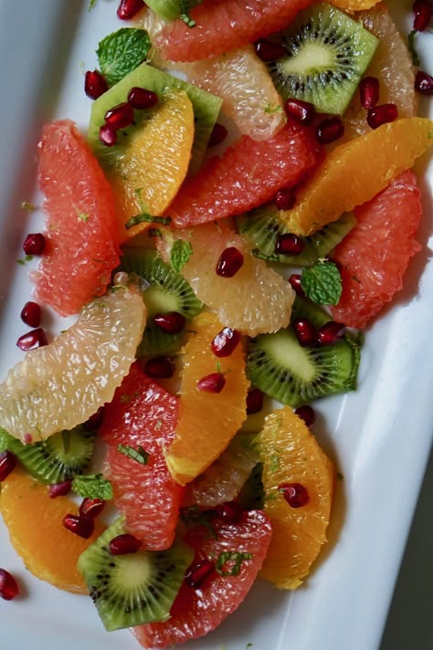 CHEFIT: WINTER CITRUS SALAD RECIPE Salad Citrus, Harvest Salad Recipes, Citrus Salad Recipes, Citrus Fruit Salad, Grapefruit Recipes, Harvest Salad, Citrus Salad, Winter Fruit, Winter Salad