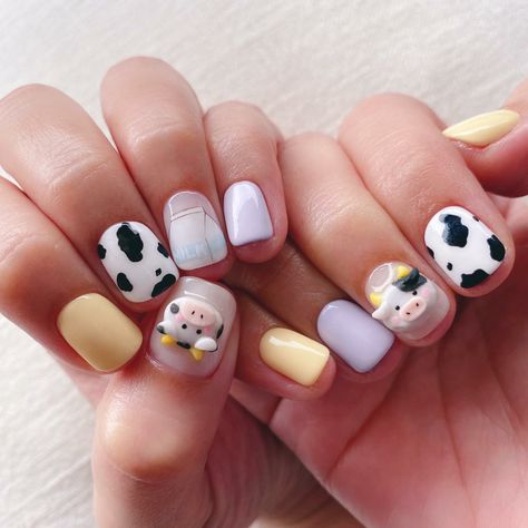 Moo Cow Nails, Cow Drawing, Moo Cow, Cow Nails, Moo Moo, Milk Cow, Cat Kuku, 3d Nail Art, 3d Nails