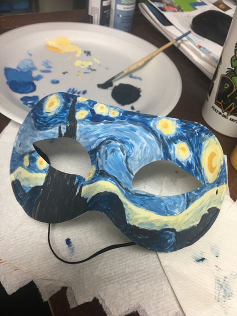 Starry night mask.. painted Halloween Mask Ideas Diy, Starry Night Costume, Van Gogh Costume, Mask Painting Ideas, Starry Night Art, Night Mask, Mask Painting, Arte Van Gogh, Paint Nite