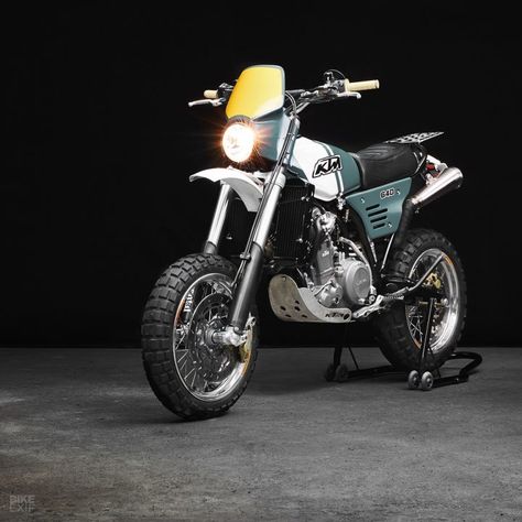 KTM 640 LC4 Supermoto scrambler by car designer Krzysztof Szews Ktm Supermoto, Sport Motorcycles, Enduro Vintage, Skate Boards, Мотоциклы Cafe Racers, Bike Exif, Vintage Motocross, Scrambler Motorcycle, Motorcycle Travel